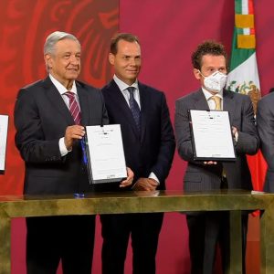 Aprendiendo por televisión.
